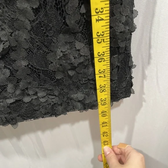 NWT $248 XSCAPE‎ [ 2 ] Off Shoulder 3D Lace Sheath Dress in Black